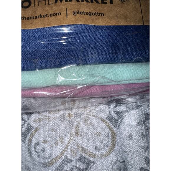 To The Market Colorful Reusable Gift Wrapping Cloths Set Of 3 NEW In Pack Sealed - Picture 4 of 7